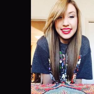 Meet your Posher, Briana
