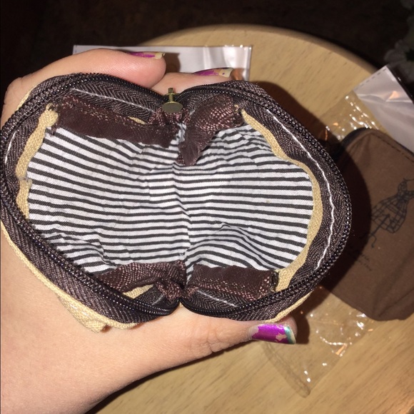 🚫SOLD🚫, Paris Themed Coin Purse/Makeup Bag! - Picture 4 of 4