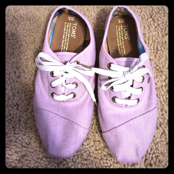 Pink toms