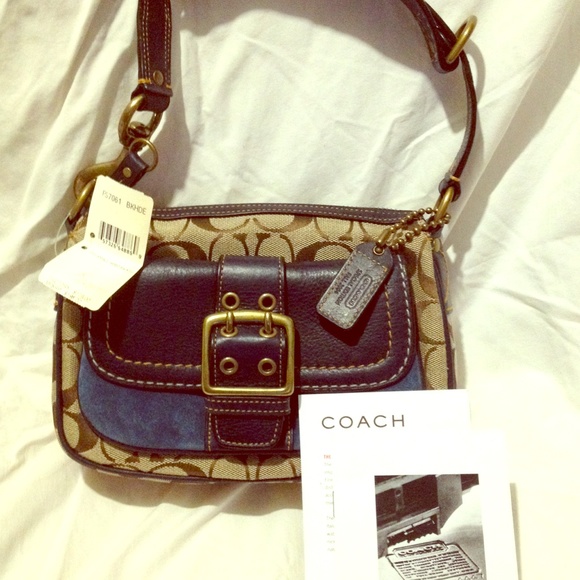 NWT Coach Signature Purse, Suede and canvas