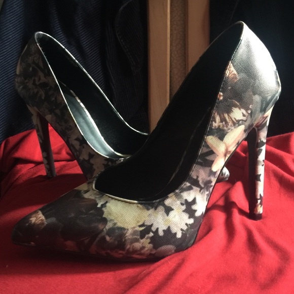 Charlotte Russe heels never used
