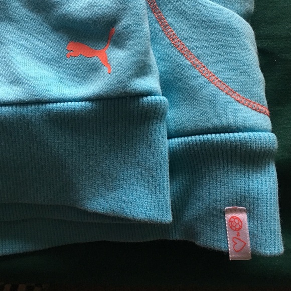 Puma sleeveless workout sweater - Picture 2 of 4