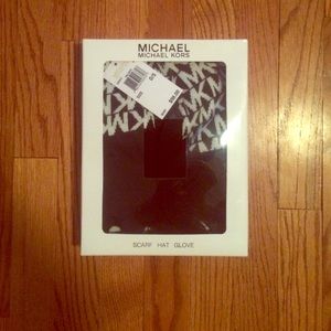 NWT Michael Kors Logo Hat, Gloves, Scarf Set