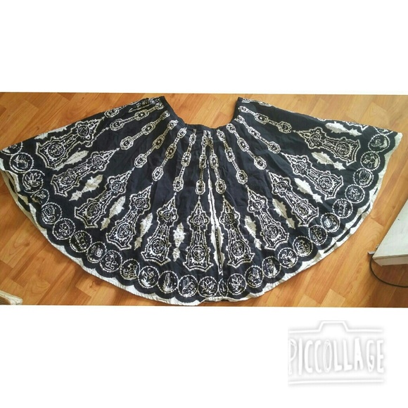 Boston Proper Full Knee Length Skirt 12