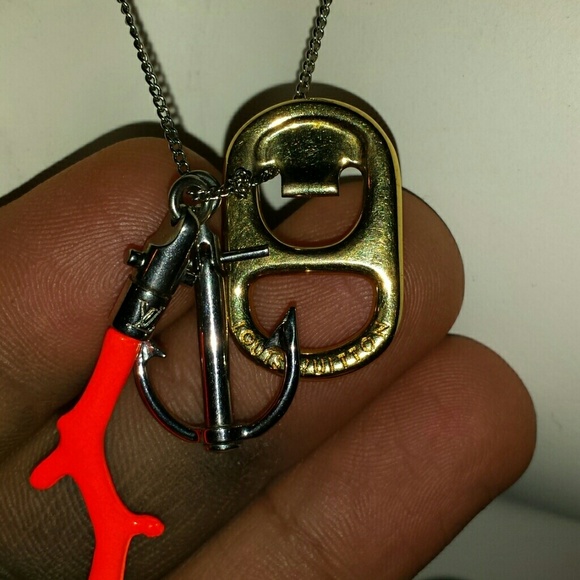 Louis vuitton necklace