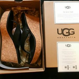 UGG sandals size 7 NIB