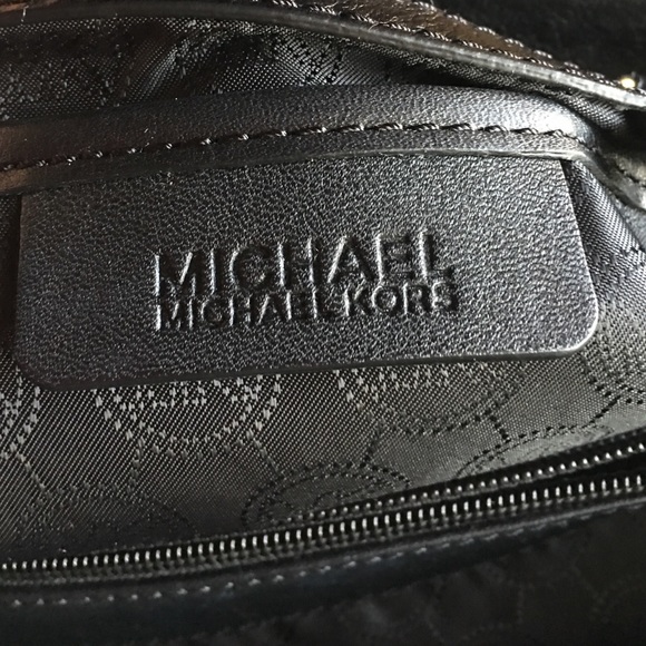 Black leather handbag 👜 - Picture 2 of 4