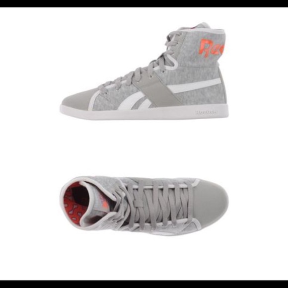 🎉FLASH SALE🎉 Reebok Classic High Top Sneakers