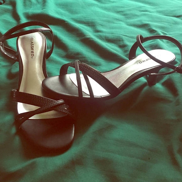Classified women's Easton-H heels - Picture 1 of 3