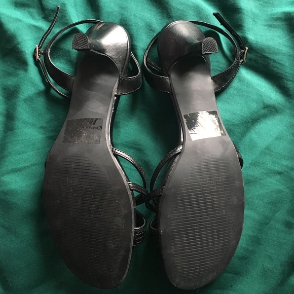 Classified women's Easton-H heels - Picture 2 of 3