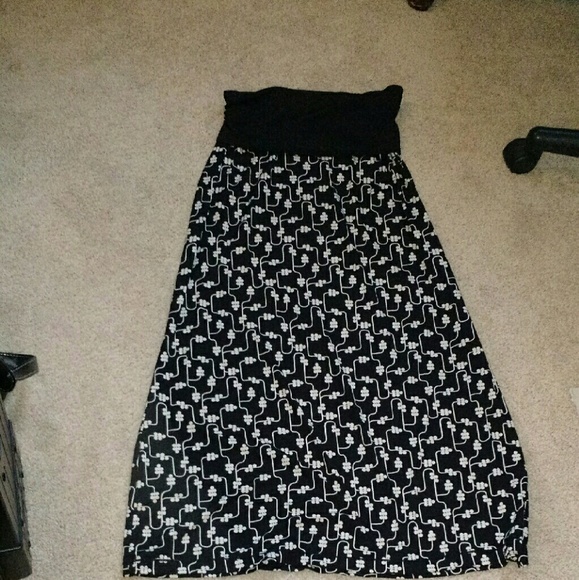 *SOLD* Max Studio maxi skirt