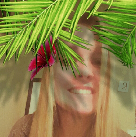 Meet your Posher, Anjeanette