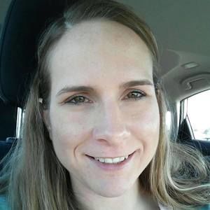 Meet your Posher, Davina