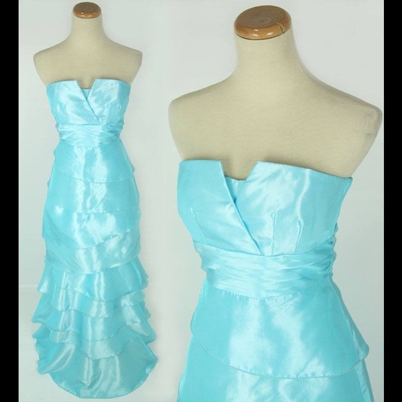A light blue prom dress