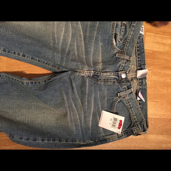 NWT..LUCKY brand jeans.