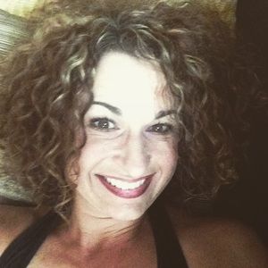 Meet your Posher, Noelle