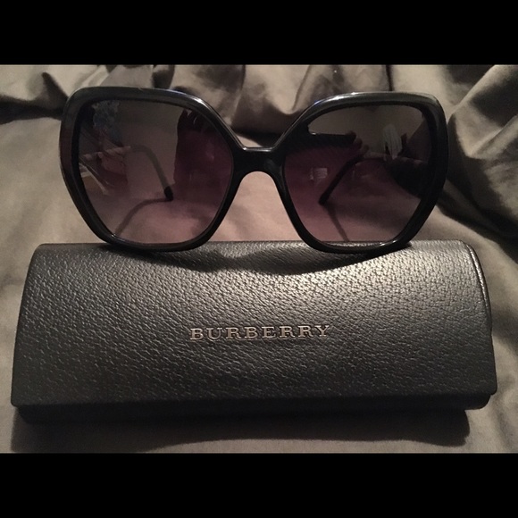Burberry Sunglasses!