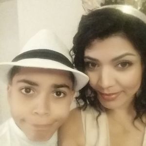 Meet your Posher, Zaira enid