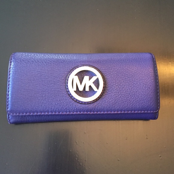 Michael Kors Handbags - Michael Kors purple wallet