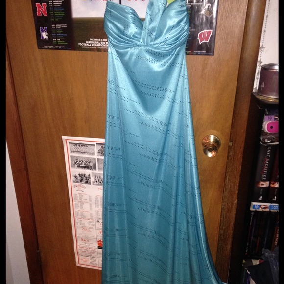 Blue prom dress