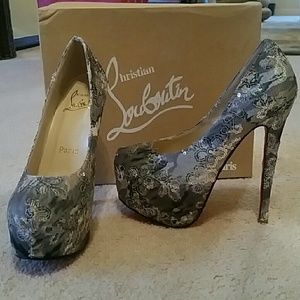 KNOCK OFF Christian Louboutins