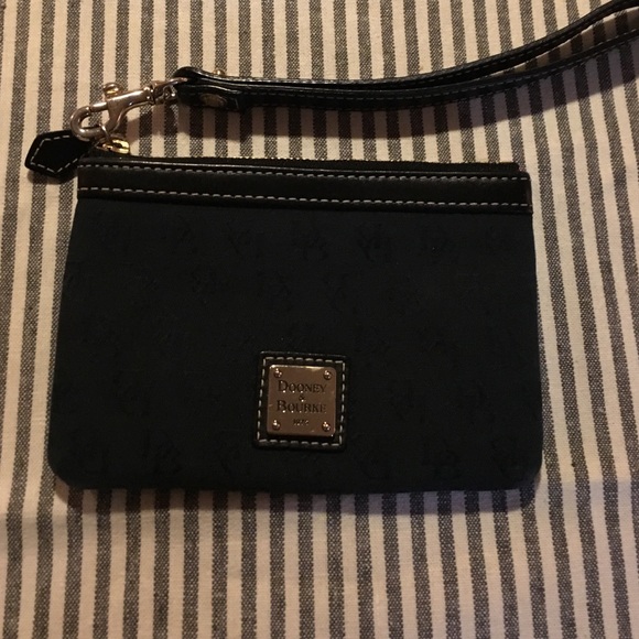 Dooney and Bourke wristlet
