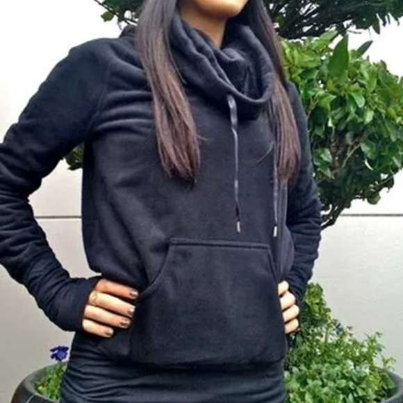 lululemon athletica Tops - $105 Ⓜ️ Lululemon Don't Hurry Be Happy Pullover!
