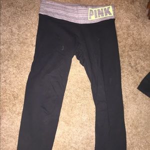 Capris yoga pants!!