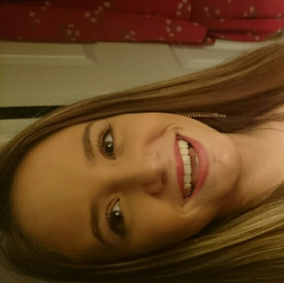 Meet your Posher, Amy - Picture 1 of 1