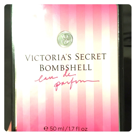 Victoria's Secret Bombshell perfume