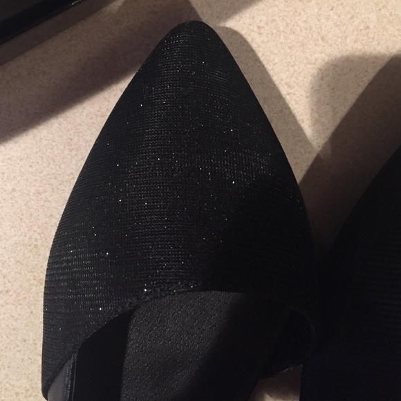 Flats - Picture 2 of 4