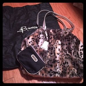 B mavoski fury snow leopard bag