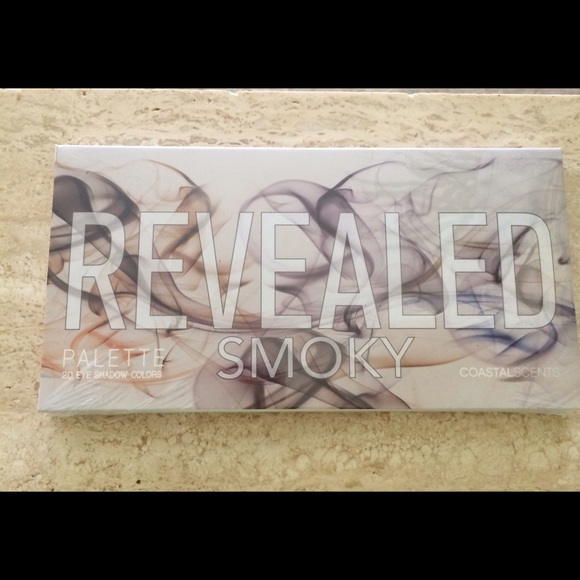 COASTAL SCENT EYESHADOW PALETTE