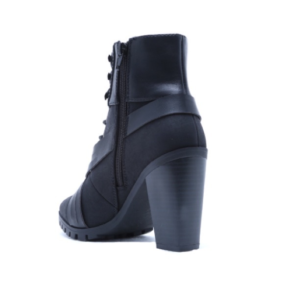 Lace up boot heels ❤️ - Picture 3 of 3