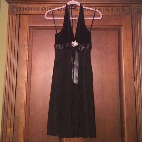 Betsy & Adam Corkscrew Halter Evening Dress