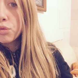 Meet your Posher, Sacarra