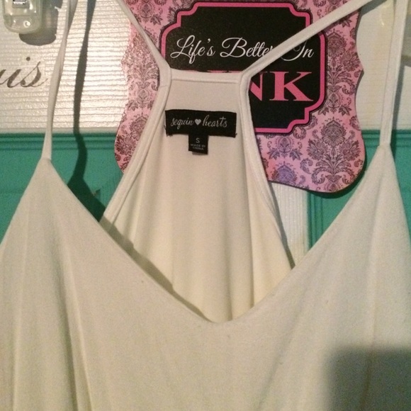 Dress - Picture 3 of 4