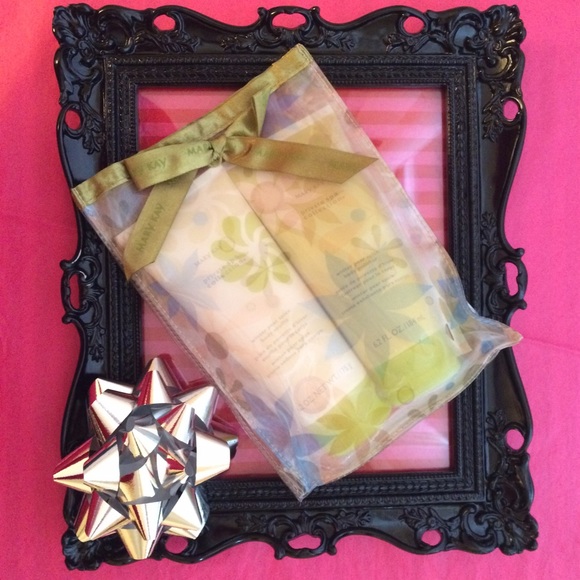 MK Private Spa Collection in Winter Pear Spice