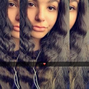 Meet your Posher, Carissa