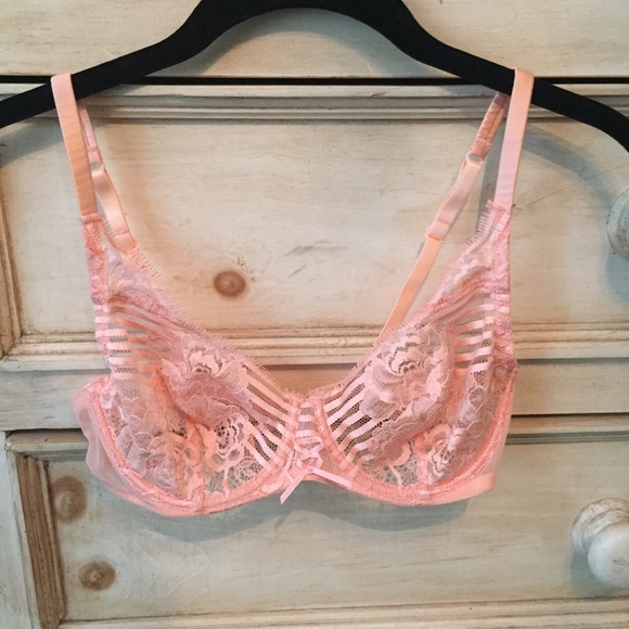 VINTAGE Lace Bra