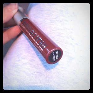 Blackberry. Nutmeg . Treat jar.