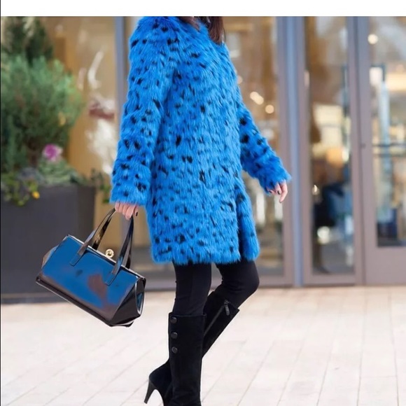 🚫SOLD🚫MK faux fur blue leopard animal coat - Picture 3 of 4