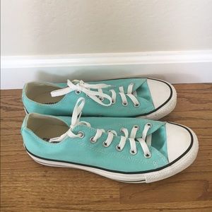 Size 10 mint/light blue Converse shoes