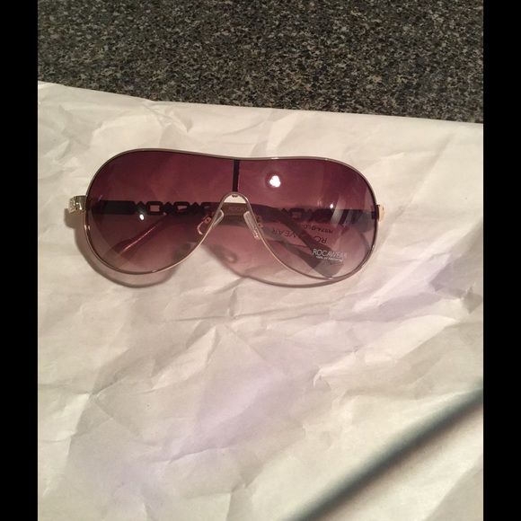 SOLD - Picture 3 of 4