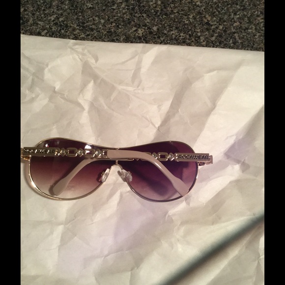 SOLD - Picture 4 of 4