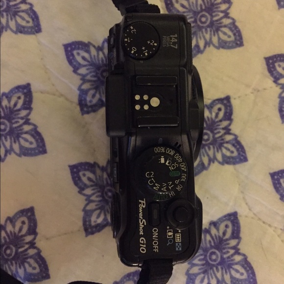 Canon G10 Camera - Picture 2 of 4