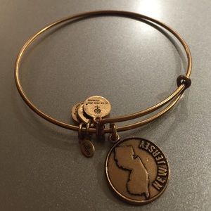 NEW JERSEY Alex & Ani 🌎