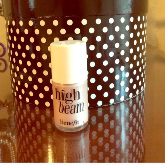 Benefit highlighter