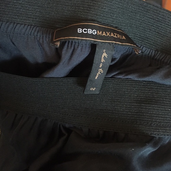 BCBG skirt - Picture 3 of 3
