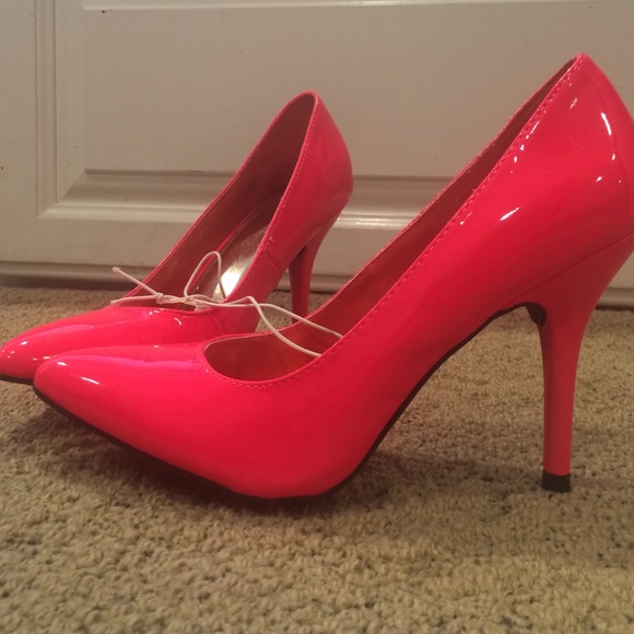 New Electric Pink Heels/Stilletos Never Worn